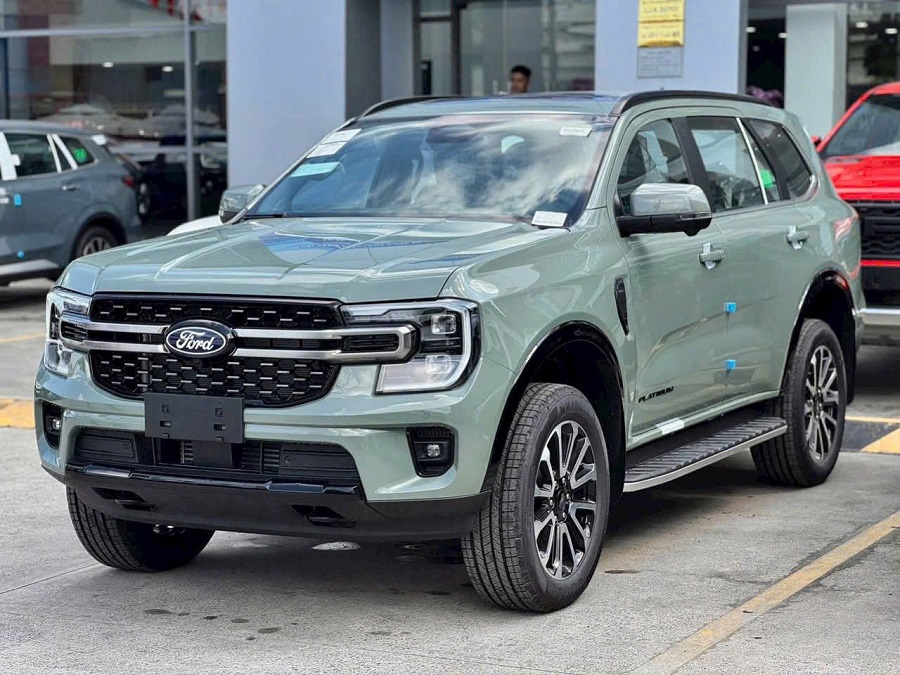 Ford Everest Màu Xanh