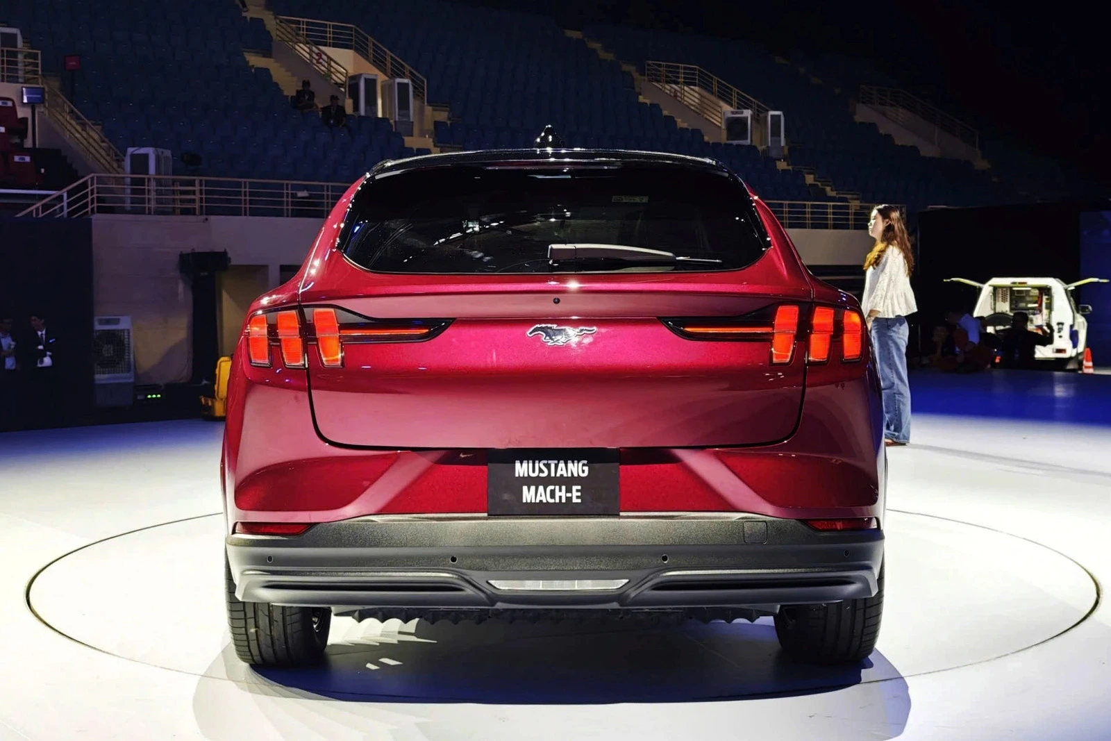 đèn hậu ford mustang