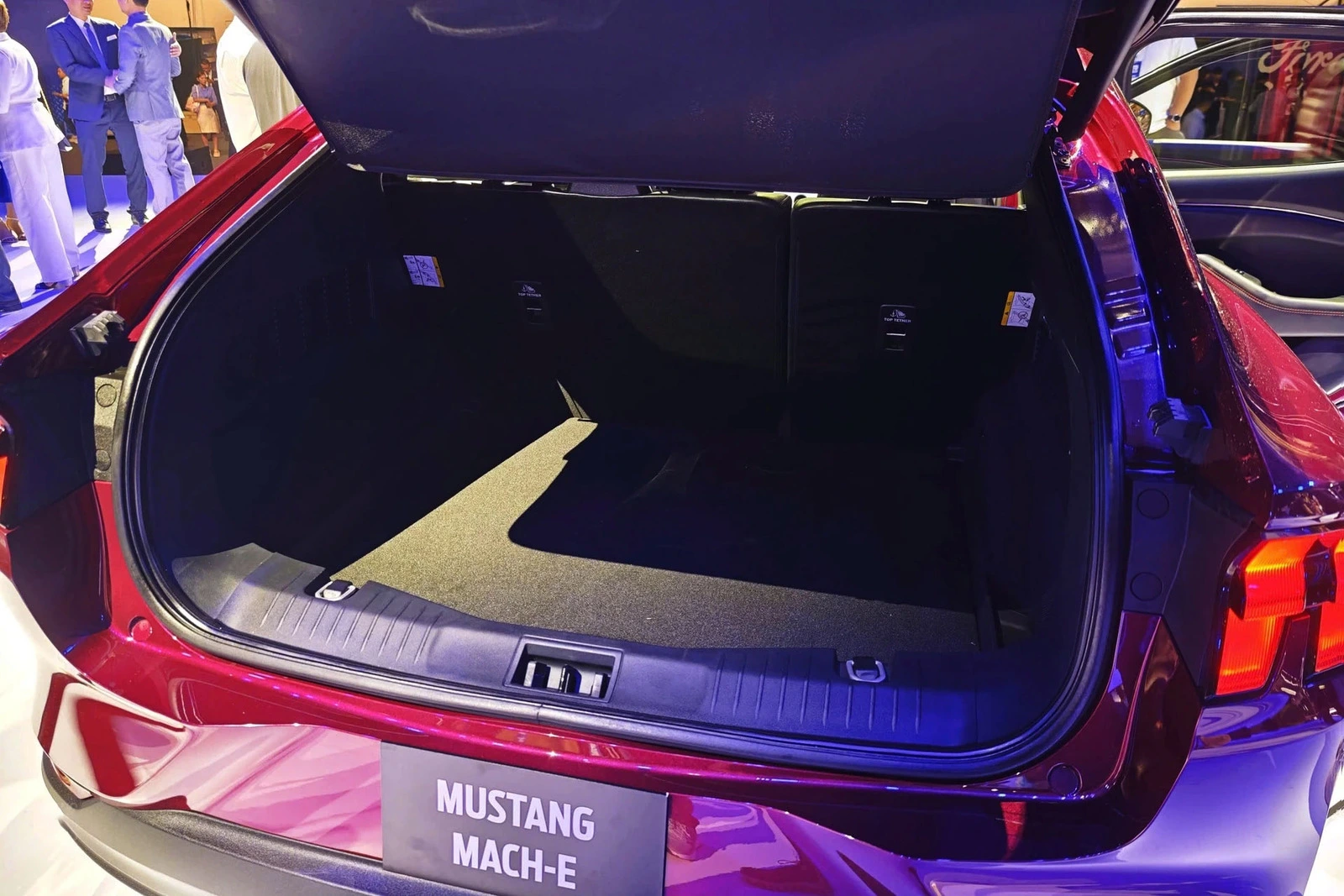 ford mustang giá bao nhiêu